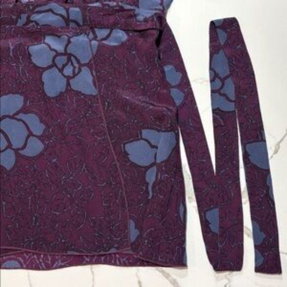 Black Halo | Silk Tunic Style Women’s Purple Floral Print Wrap Blouse Top Size M - Picture 7 of 16